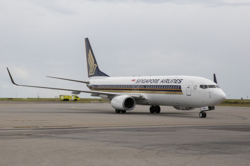 image of Singapore Airlines branded plan on Darwin tarmac